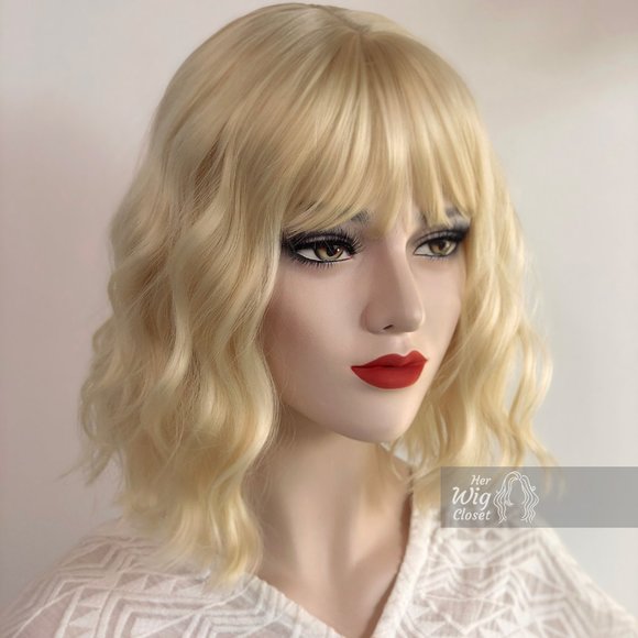12" Atomic Blonde Wavy Wig with Bangs | Amanda - Picture 8 of 10